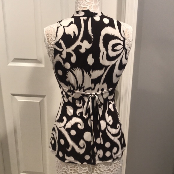 Brand new Cach’e  sleeveless Rhinestone blouse - Picture 2 of 9